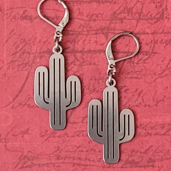 CACTUS Charm Earrings Stainless Steel Lever Back Earwires Arizona Desert Western - Picture 7 of 12